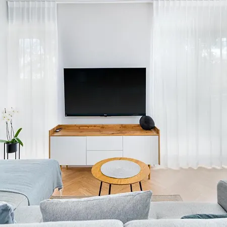 Апартаменты Stone Hill Sunrise *