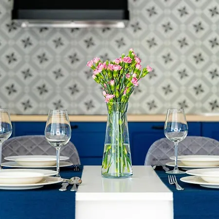 Stone Hill Sunrise Апартаменты