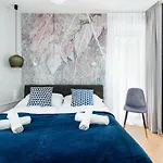 Stone Hill Sunrise Apartamento *